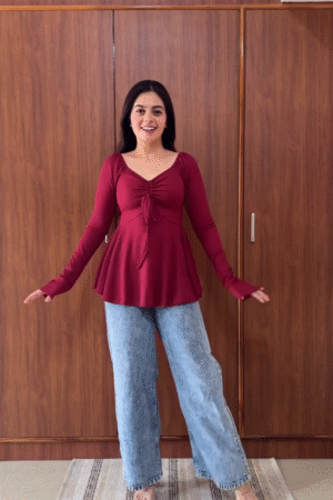 Maroon Ruched Peplum Top with Wide-Leg Jeans – Trendy Casual Chic Women’s Outfit